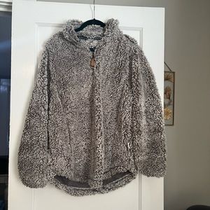 Simply southern pullover